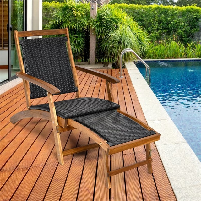 Set of 2 Acacia Wood Patio Folding Rattan Chaise Lounges with Retractable Footrest, Outdoor Deck Lounge Chairs for Backyard, Garden, Poolside